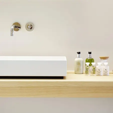 & Restaurant Le Pre Hotel 4*