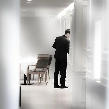 Hotell & Restaurant Le Pre 4*